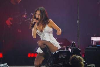 Dalle ceneri di un cuore spezzato alla rinascita rock lo show di Olivia Rodrigo a Milano