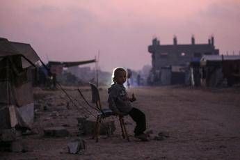 Gaza case per mila palestinesi nellarea della Striscia controllata da Israele ecco il piano Usa