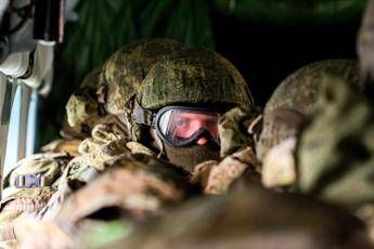 Ue allarme per le operazioni ibride russe cresce il timore di attacchi con vittime