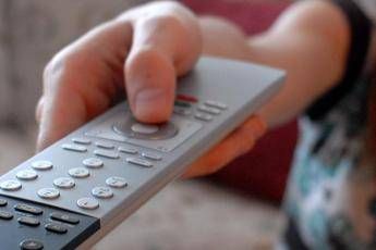 Ascolti tv ottobre Doc – Nelle Tue Mani su Rai domina con di share