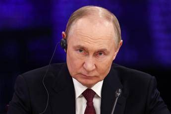 Guerra ibrida contro di noi Germania accusa Putin Dalla Russia nuovo avvertimento a Europa e Nato
