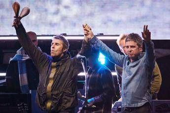 Oasis si prendono unaltra pausa lannuncio sui social