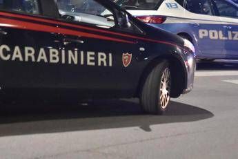 Prato omicidio nella Chinatown uomo ucciso a colpi di pistola e dato alle fiamme