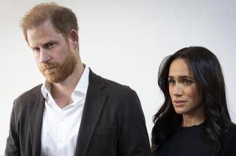 Harry e Meghan incontreranno Carlo prima di Natale ma William non ci sara