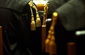 Aumenti di stipendio i magistrati Previsti per legge ce una sentenza non sono regali