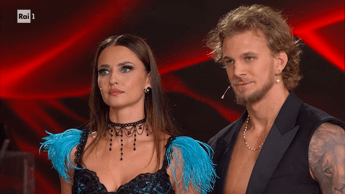 Ballando disastro Safroncik Lini DUrso attacca Anna sei pesante smettila di attaccare il maestro