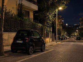 Banda delle minicar a Roma e caccia agli aggressori al vaglio filmati telecamere
