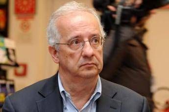 Campo largo il consiglio di Veltroni Serve un programma di punti