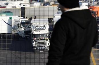 Caro carburanti tir in sciopero in Sicilia da domani al ottobre