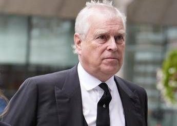 Caso Epstein la polizia ammette Perquisizioni illegittime a casa dellex principe Andrea