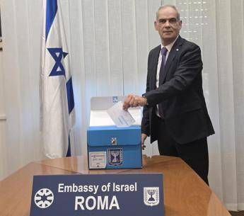 Elezioni Israele ambasciatore in Italia Jonathan Peled Prevedo alta affluenza alle urne probabile un testa a testa