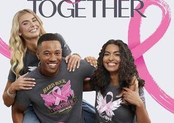Hard Rock Cafe sostiene la prevenzione del tumore al seno durante la a edizione di PINKTOBER