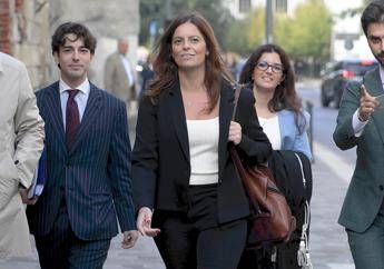Ilaria Salis e il risarcimento agli ex collaboratori ecco perche la condanna e stata annullata