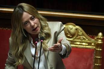 Meloni pressing sullUe per lenergia e critica a Trump Rischiosa intesa su gasolio russo