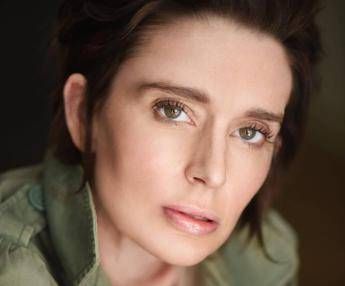 Morta Georgina Cates recito con Hugh Grant e Alan Rickman
