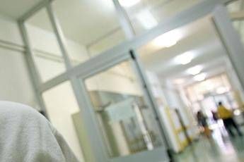 Napoli donna incinta viene dimessa torna in ospedale e muore insieme alla bimba