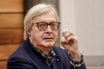 Sgarbi sottoposto a tracheostomia Il bollettino medico condizioni stabili migliora quadro polmonare