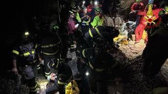 Speleologo bloccato in una grotta nel Nuorese proseguono operazioni di salvataggio