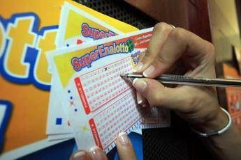 Superenalotto estrazione oggi ottobre numeri vincenti