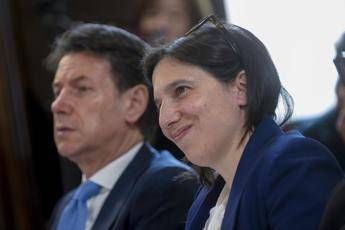 TOMORROW Campo largo tensioni nel centrosinistra Conte insiste su primarie presto