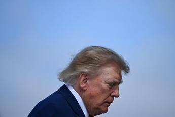 Trump e la confessione Mi trucco pochissimo faccio da solo non voglio sembrare morto