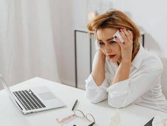 Tumore al seno vampate per donne con cancro al seno esperti Un aiuto da terapia orale