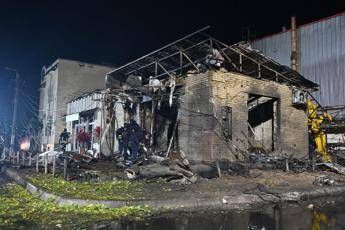 Ucraina attacco missilistico russo su Kharkiv almeno morti Il giallo della tregua energetica tra Mosca e Kiev